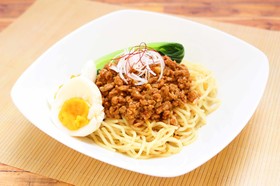 ピリッと辛うま!汁なし担々麺