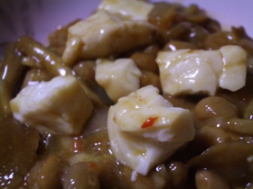 なめこと納豆の麻婆豆腐