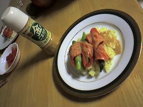 スモークサーモンの春サラダ