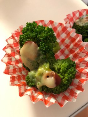 お弁当に☆簡単!ブロッコリーのチーズ焼き