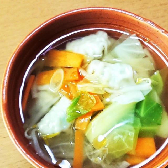 野菜たっぷり餃子スープ レシピ 作り方 By キッチンj クックパッド 簡単おいしいみんなのレシピが356万品 野菜たっぷり餃子スープ レシピ 作り方 By キッチンj クックパッド 簡単おいしいみんなのレシピが356万品