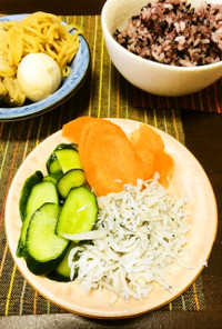 和食のお供に♥✿野菜を味塩で揉む！✿