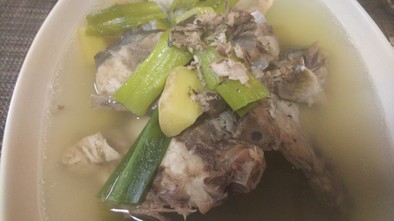 簡単美味・鰤アラの白だし炊きと白湯スープの写真