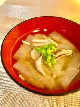 *舞茸と大根のお味噌汁*