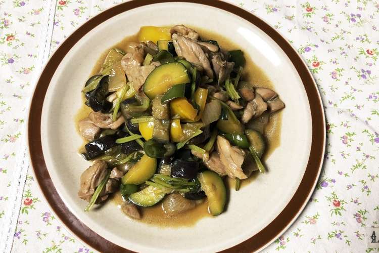 ズッキーニと野菜の鶏肉炒め レシピ 作り方 By Erinu クックパッド 簡単おいしいみんなのレシピが358万品