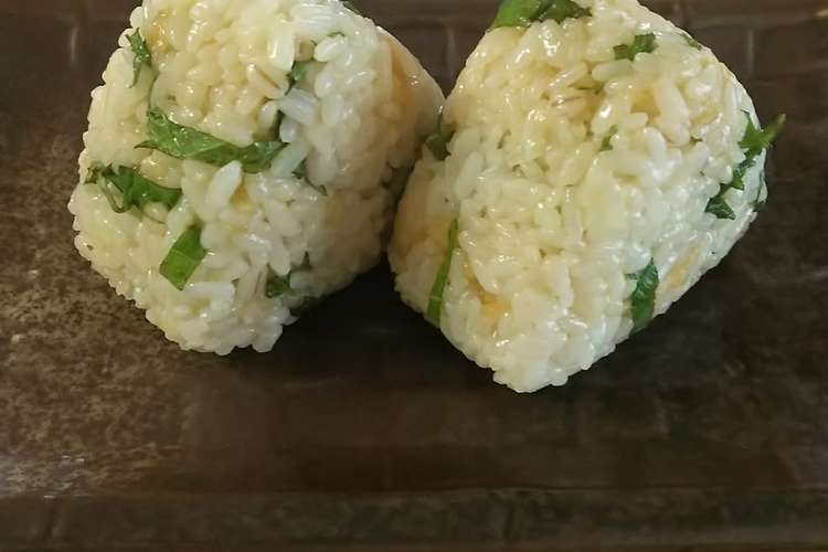 天かす 大葉 チーズ めんつゆでおにぎり レシピ 作り方 By たーさん クックパッド 簡単おいしいみんなのレシピが355万品