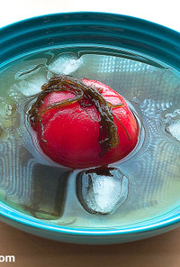 トマトともずく酢の冷製スープ
