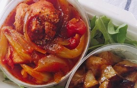 鶏肉とセロリのトマト煮