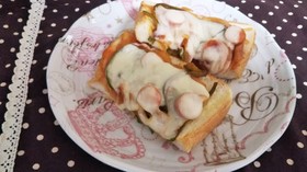 食パンでピザトースト*