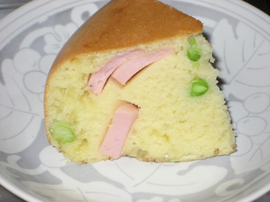 炊飯器☆ホットケーキミックス春色惣菜パンの写真