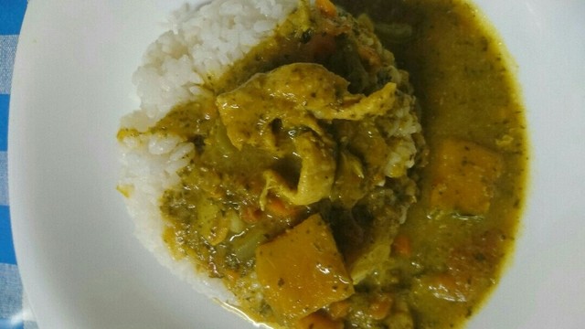 ココナッツカレー 葉っぱ2種類 レシピ 作り方 By Xyzクック クックパッド