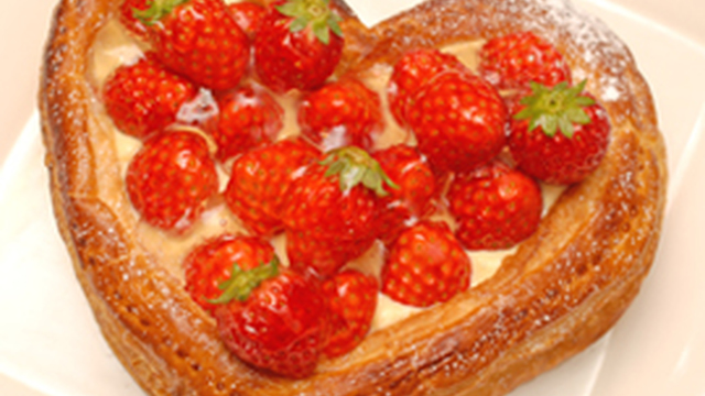 バレンタインビッグハートストロベリーパイ レシピ 作り方 By Modelchan クックパッド 簡単おいしいみんなのレシピが349万品