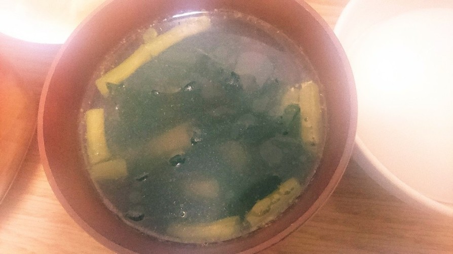 ささげ豆とじゃがいものピリ辛海藻スープの画像