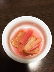 赤ずいきの酢の物の写真