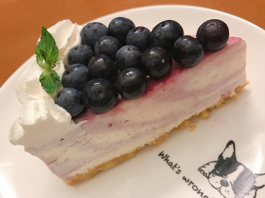 ブルーベリーマーブルレアチーズケーキの画像