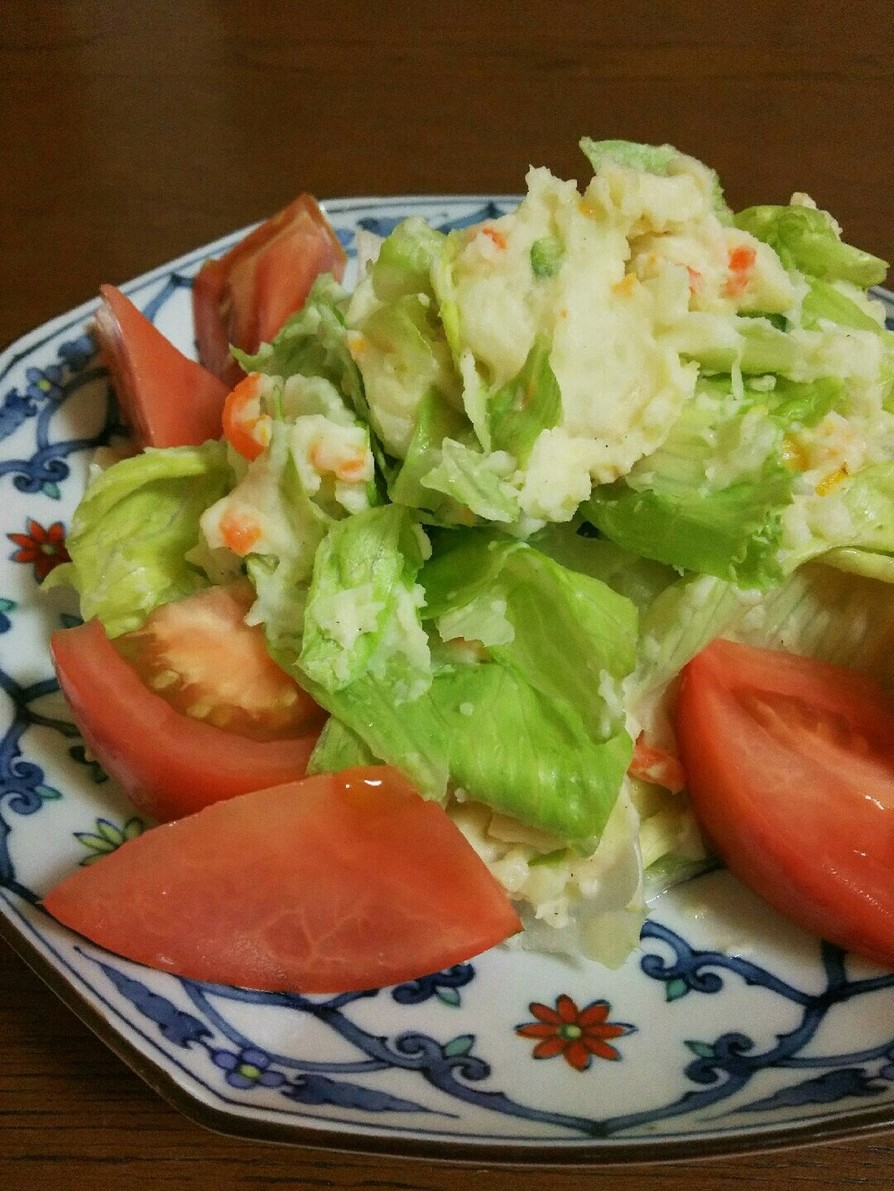 レタス入り6種野菜のポテトサラダ+トマトの画像