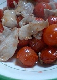 豚バラとミニトマトの炒め物