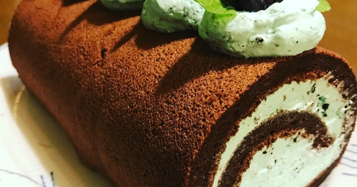 チョコミントロールケーキ by Joky 【クックパッド】 簡単おいしいみんなのレシピが355万品