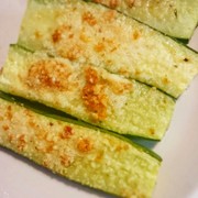 グリルパンで*焼きキュウリ。の写真