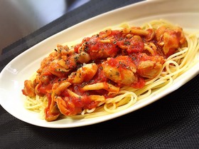 簡単リメイク☆鶏肉としめじのトマトパスタ