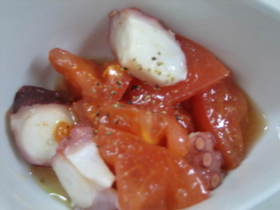 すし酢でトマトとたこのマリネ