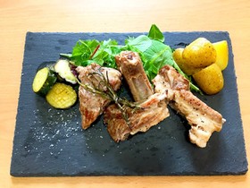 スペアリブの白ワイン煮込み