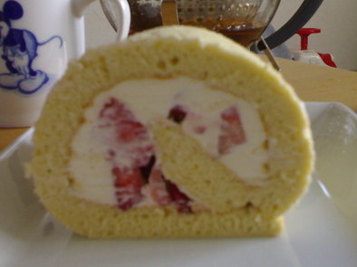 おいしい簡単キレイなロールケーキクリームの写真