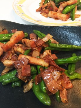 手間なし!ししとうとベーコンの炒め物