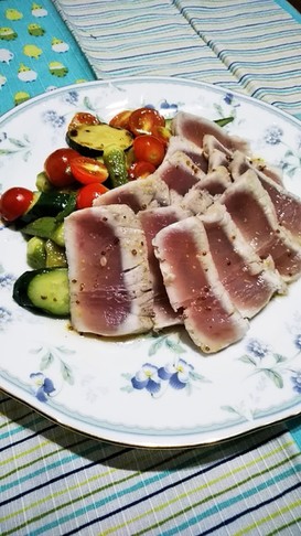 炙りまぐろのカルパッチョ☆野菜を添えて