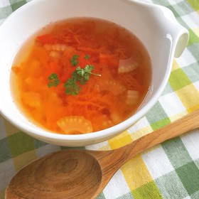 簡単!朝食に◎トマトとセロリのスープ
