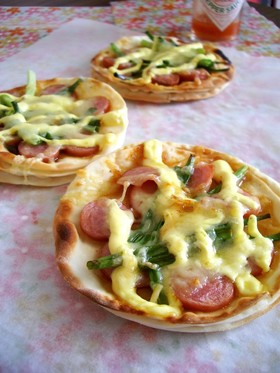 餃子の皮で☆ウインナーピザミルフィーユ風