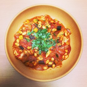 チキンのトマト煮込み