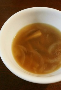 干し椎茸と玉葱の中華スープ