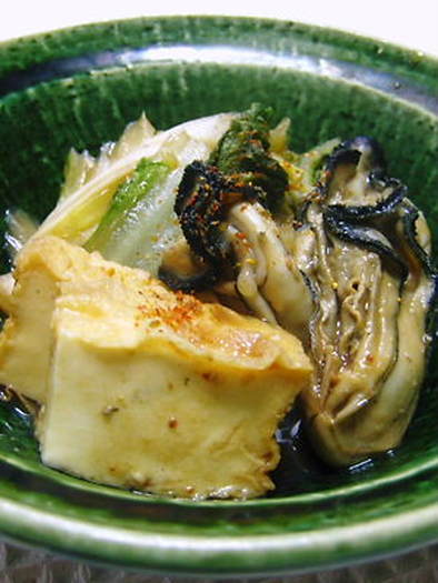牡蠣と厚揚げの味噌煮の写真