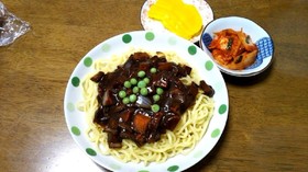 チャジャンミョン(韓国風ジャージャー麺)