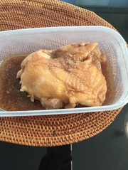 電子レンジで照り焼きチキンの写真