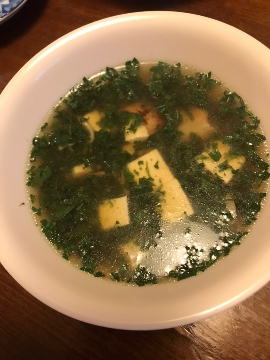 モロヘイヤと豆腐のスープの画像