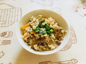 鯖缶の炊き込みご飯