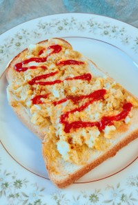 朝食に！ツナ卵のカレーマヨ トースト
