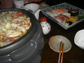 具沢山の煮込みうどん