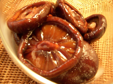 椎茸の甘辛煮の写真