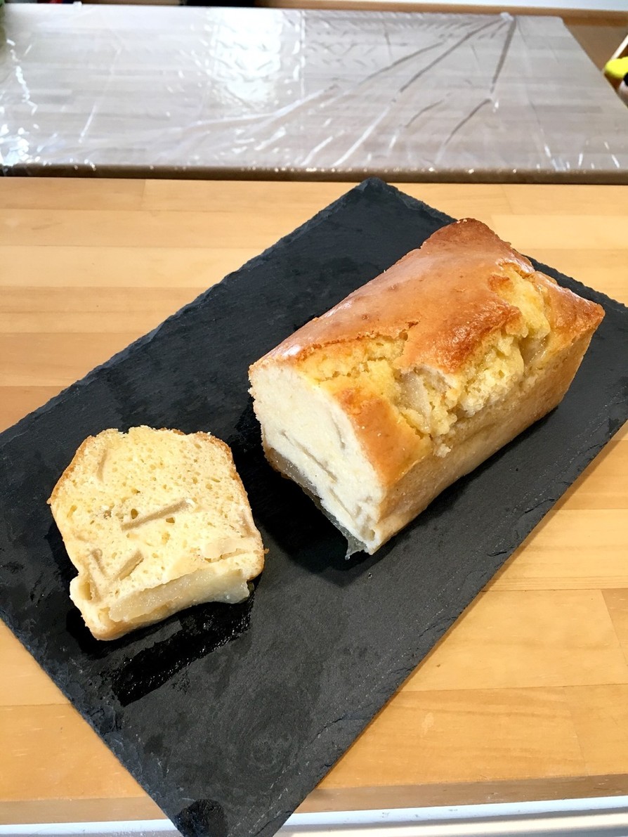 梨のタルトタタン風パウンドケーキの画像