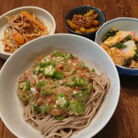 夏のねばねば蕎麦