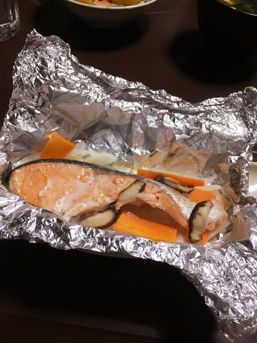 鮭のバターホイル焼きの画像