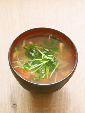 卵とトマトと水菜のスープ