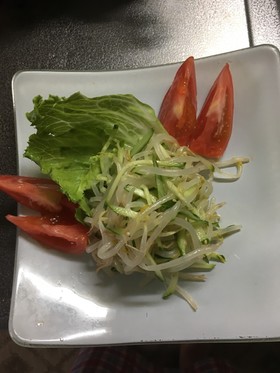 もやしとキュウリの簡単ナムル