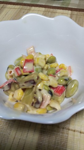 さつまいもとお豆のゴマ和え