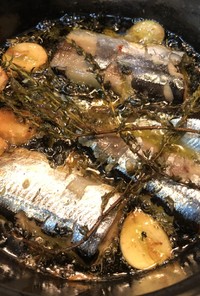 ストウブ鍋で作る秋刀魚のオリーブ油揚げ煮