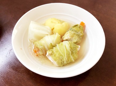 鶏むねと白菜でロールキャベツ風スープの写真
