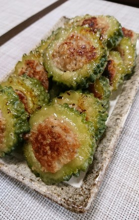 食べごたえのあるゴーヤの肉詰め♪